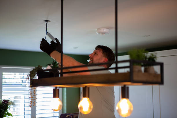 Best Emergency Electrical Repair  in Elmhurst, IL